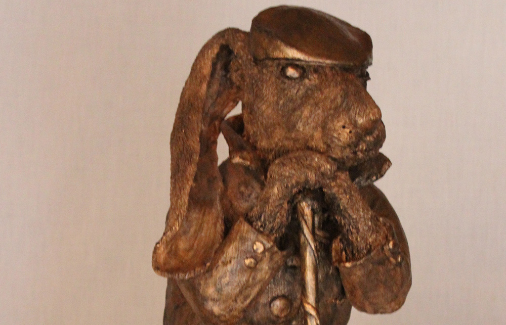 Pickstone-Redfern Rabbit Statue